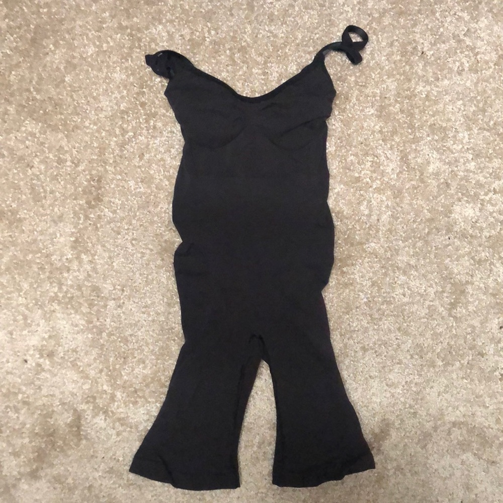 SKIMS SCULPTING BODYSUIT MID THIGH